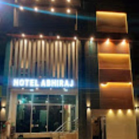 Abhiraj Guest House 马图拉 外观 照片
