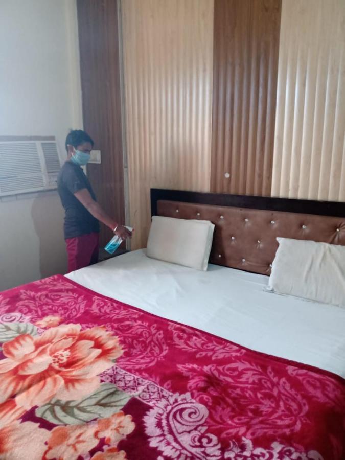 Abhiraj Guest House 马图拉 外观 照片