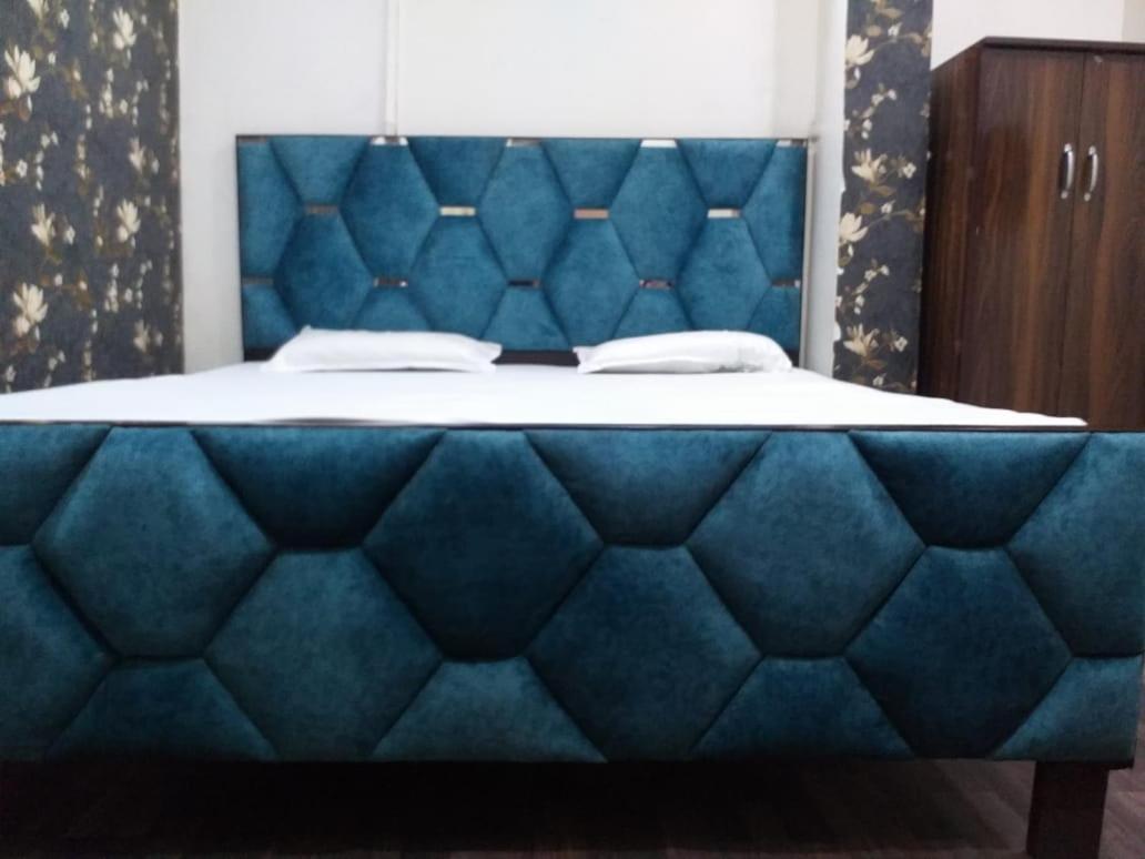 Abhiraj Guest House 马图拉 外观 照片