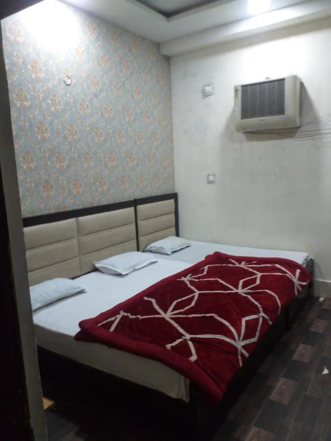 Abhiraj Guest House 马图拉 外观 照片