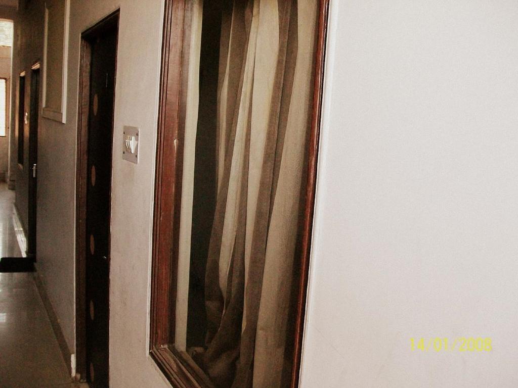 Abhiraj Guest House 马图拉 外观 照片