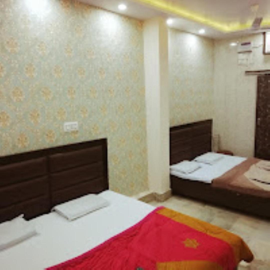 Abhiraj Guest House 马图拉 外观 照片