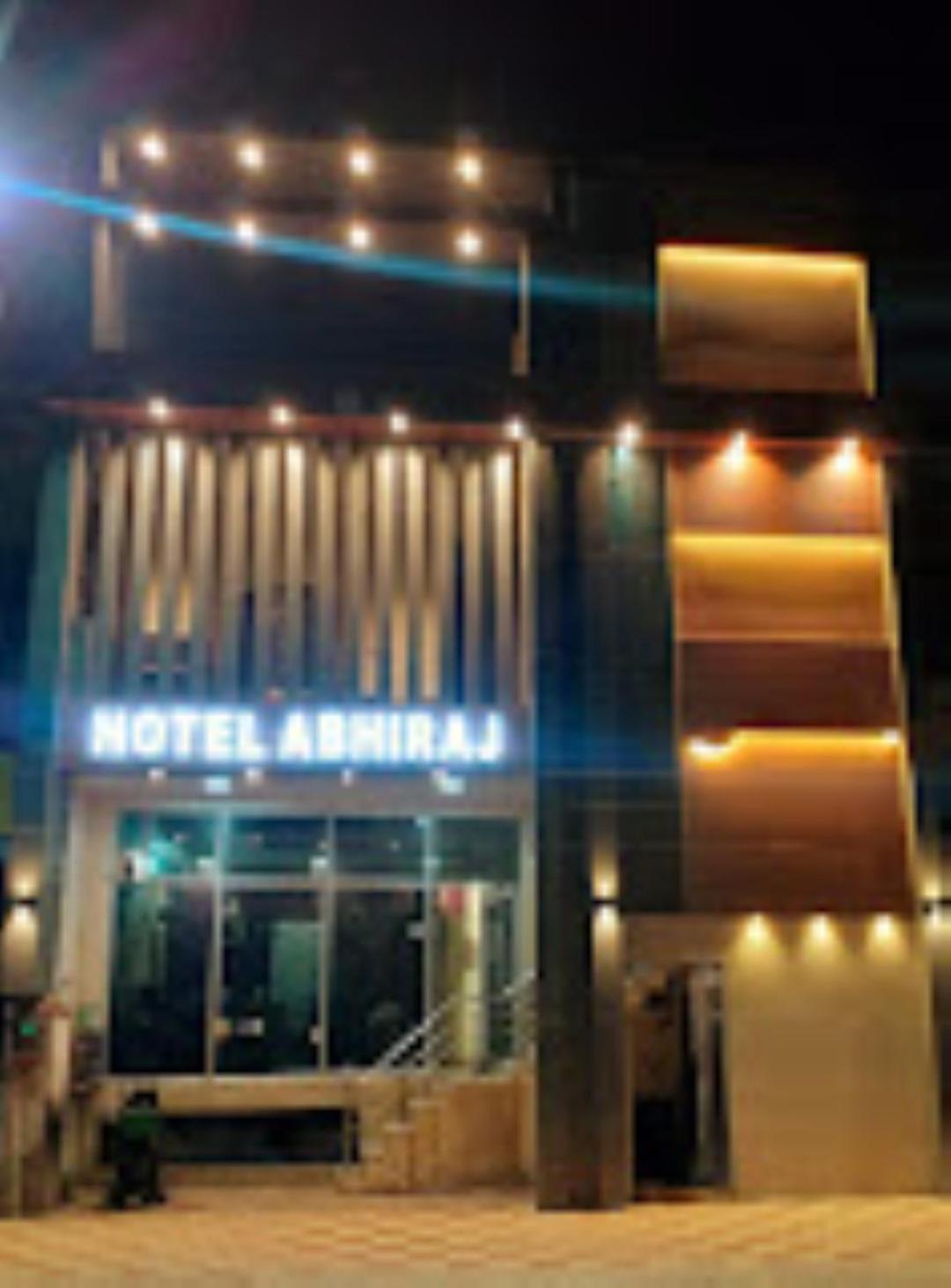 Abhiraj Guest House 马图拉 外观 照片