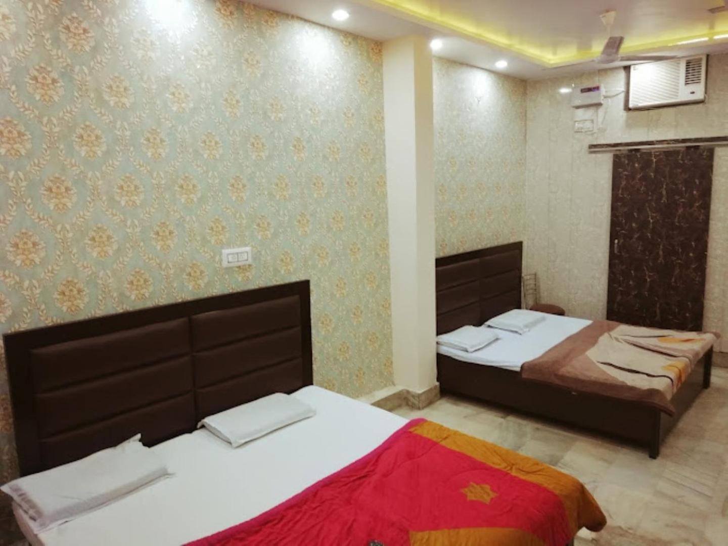 Abhiraj Guest House 马图拉 外观 照片